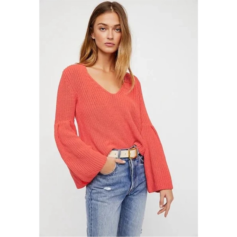 Free People Damsel‎ V-Neck Bell Sleeve Sweater Coral Size M